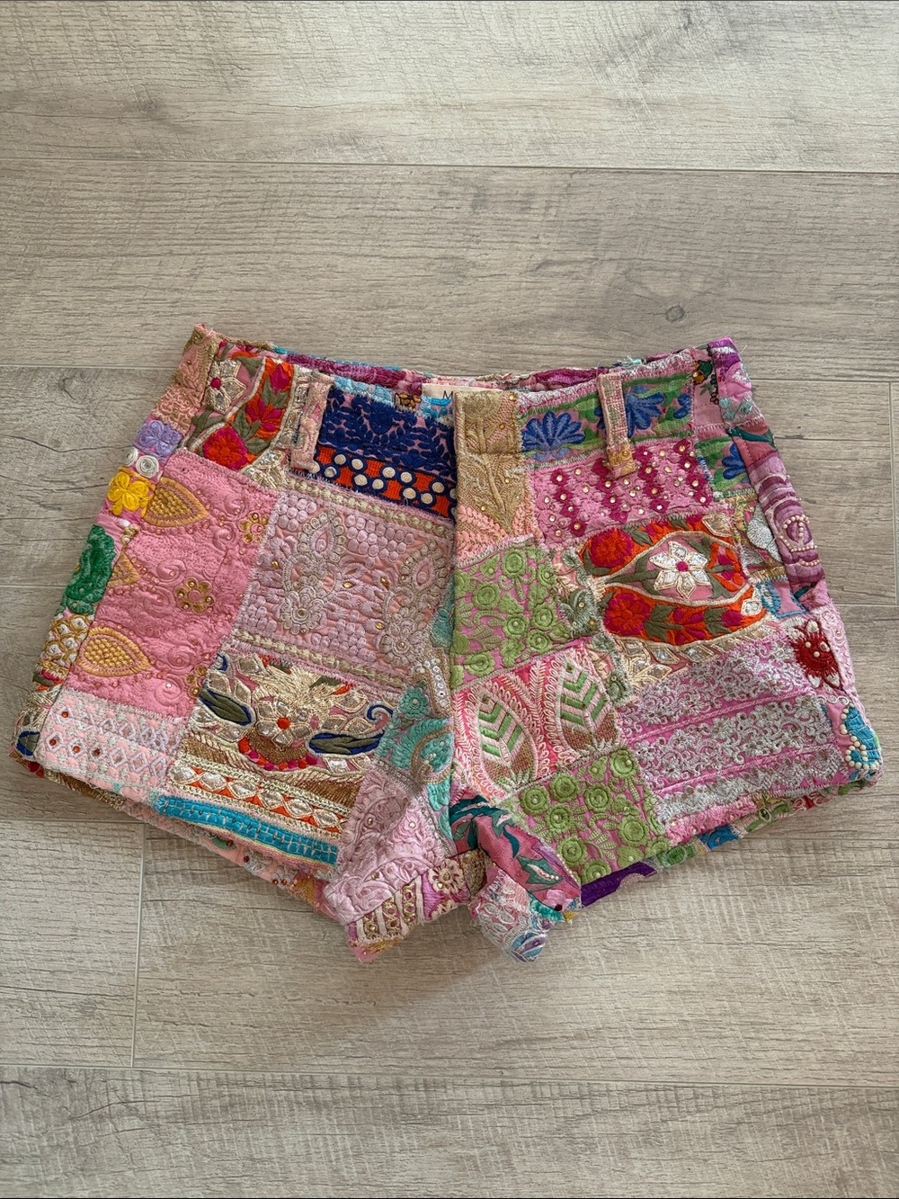 Momo New York EMBROIDERED PATCHWORK SHORTS